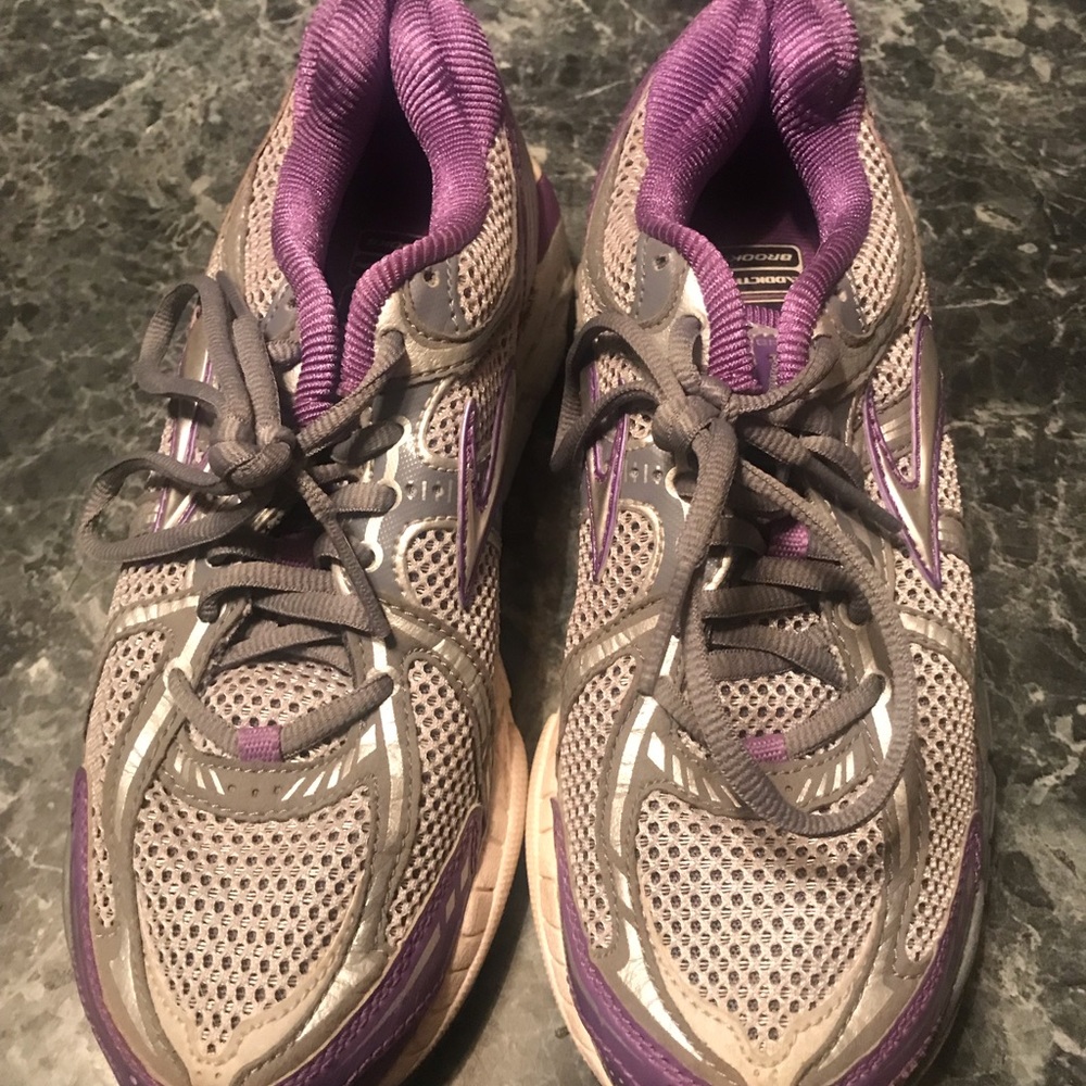 FINAL PRICE! Brooks Addiction Mogo Womens Athletic Running Shoes